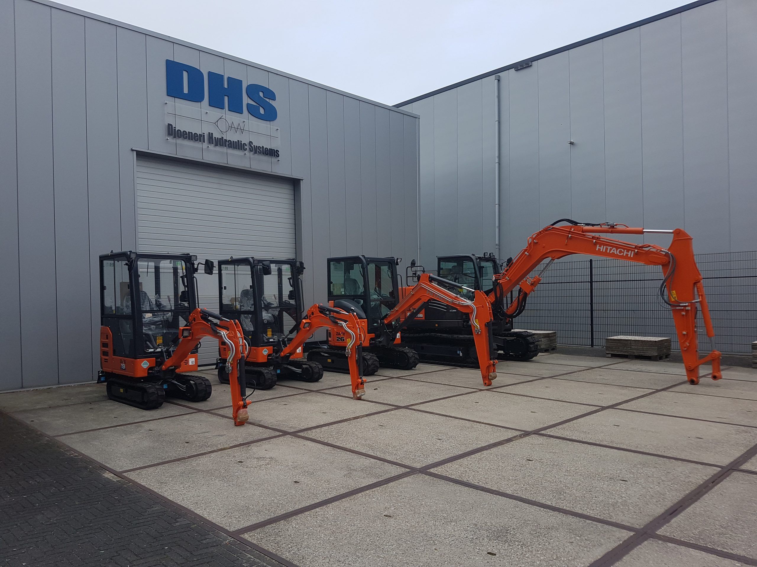 Additional functions (quick coupler,proportional rotation function (boom swing) etc. for several Hitachi excavators